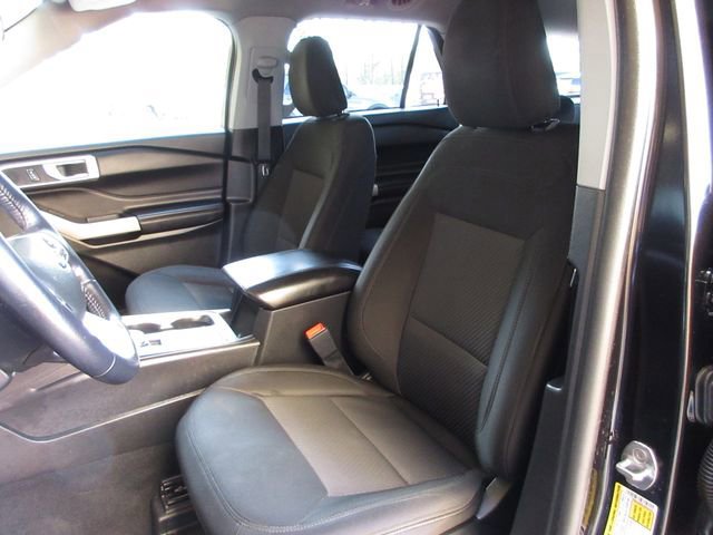 Certified 2023 Ford Explorer XLT RWD image 12
