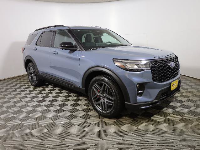 Certified 2025 Ford Explorer ST-Line w/ ST-Line Street Pack AWD/4WD image 5
