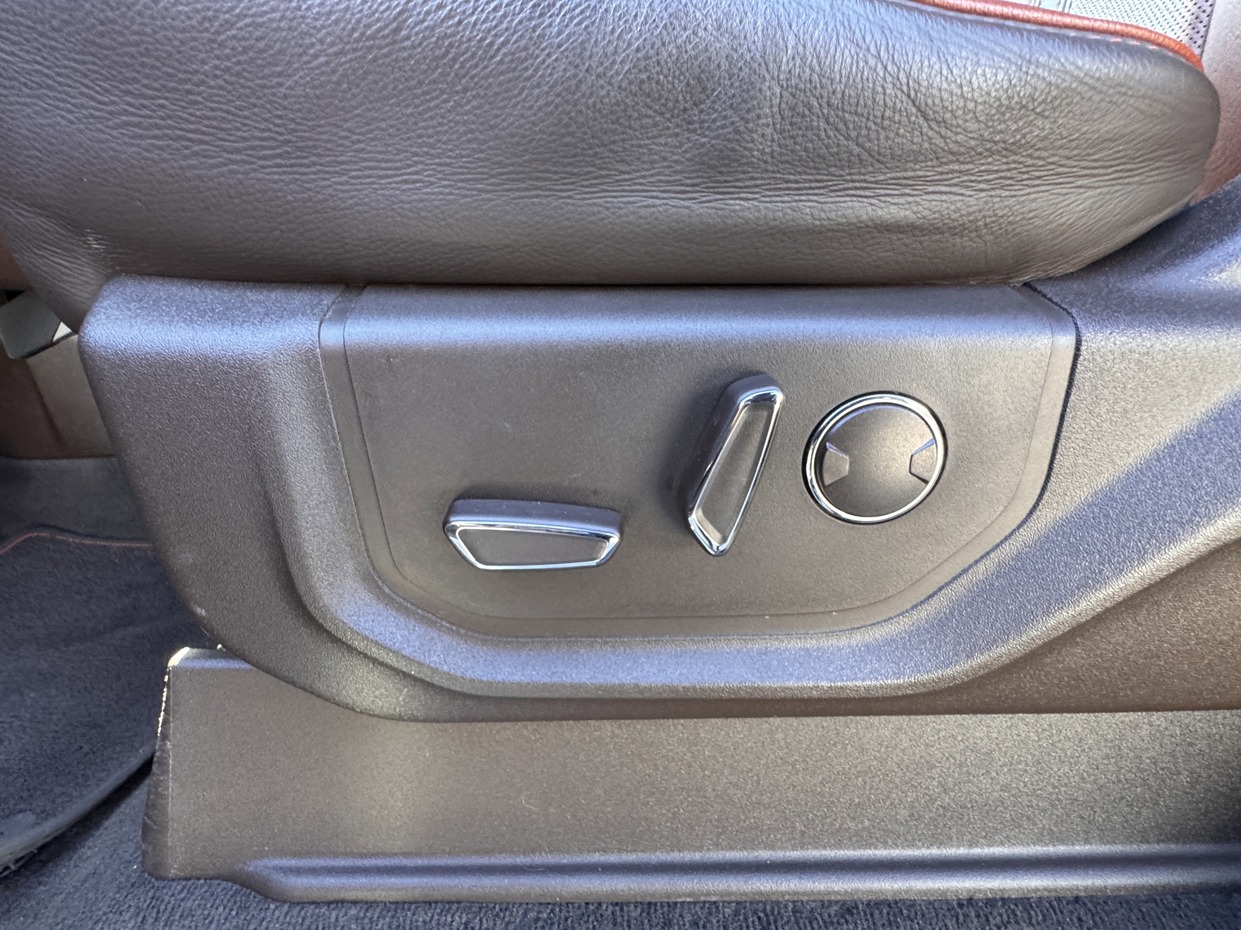 Certified 2022 Ford F350 King Ranch w/ Chrome Package image 13