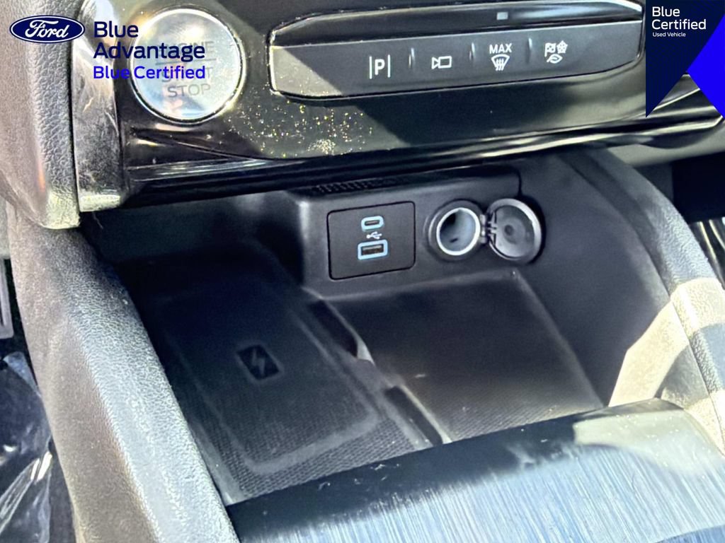 Certified 2023 Ford Escape Platinum w/ Premium Technology Package AWD/4WD image 27