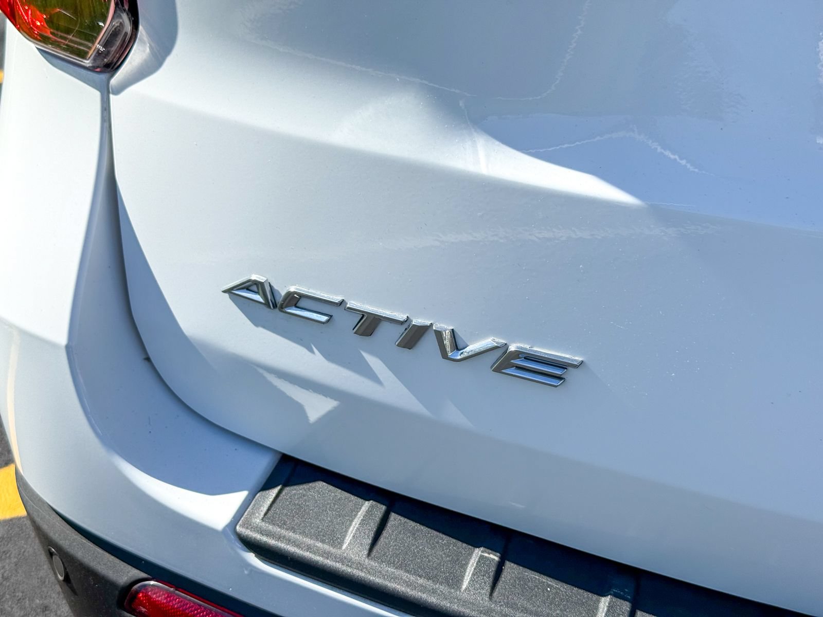 Certified 2025 Ford Explorer Active AWD/4WD image 12