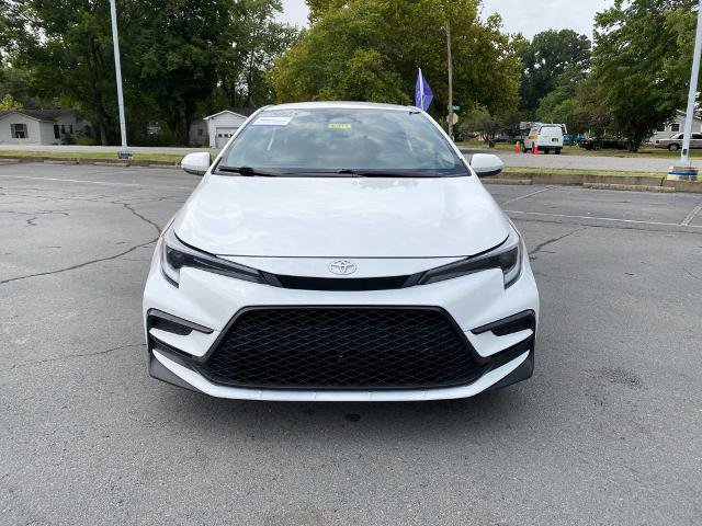 Used 2025 Toyota Corolla SE FWD image 2