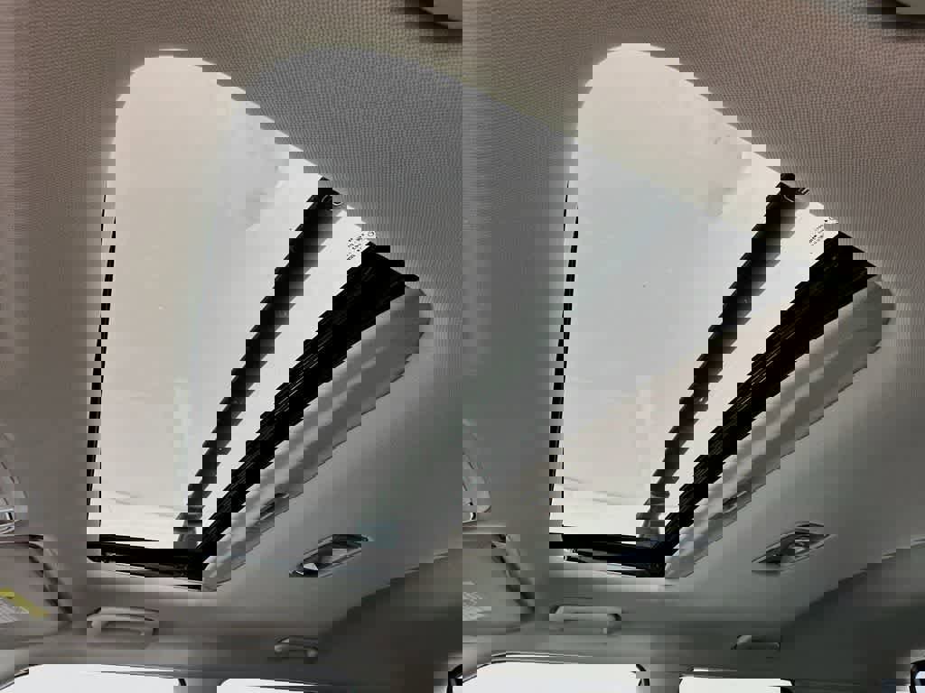 Used 2025 Kia Soul GT-Line w/ GT-Line Technology Package image 32