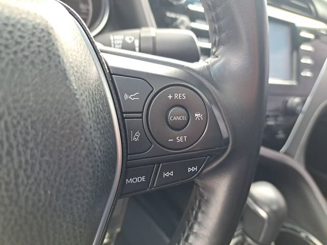 Used 2018 Toyota Camry SE w/ Moonroof Package image 23