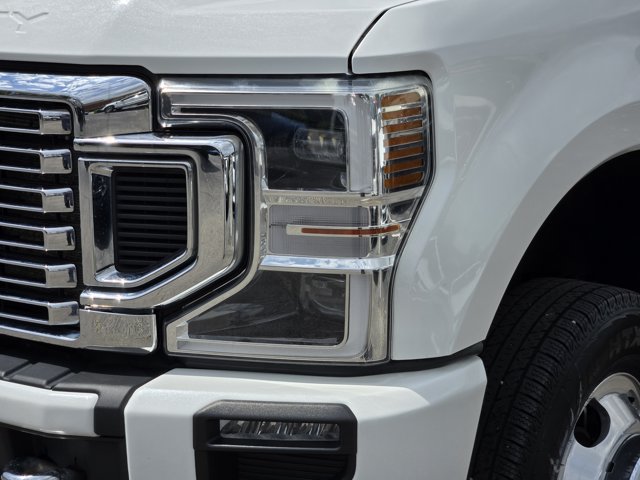 Certified 2022 Ford F350 Platinum w/ FX4 Off-Road Package AWD/4WD image 8