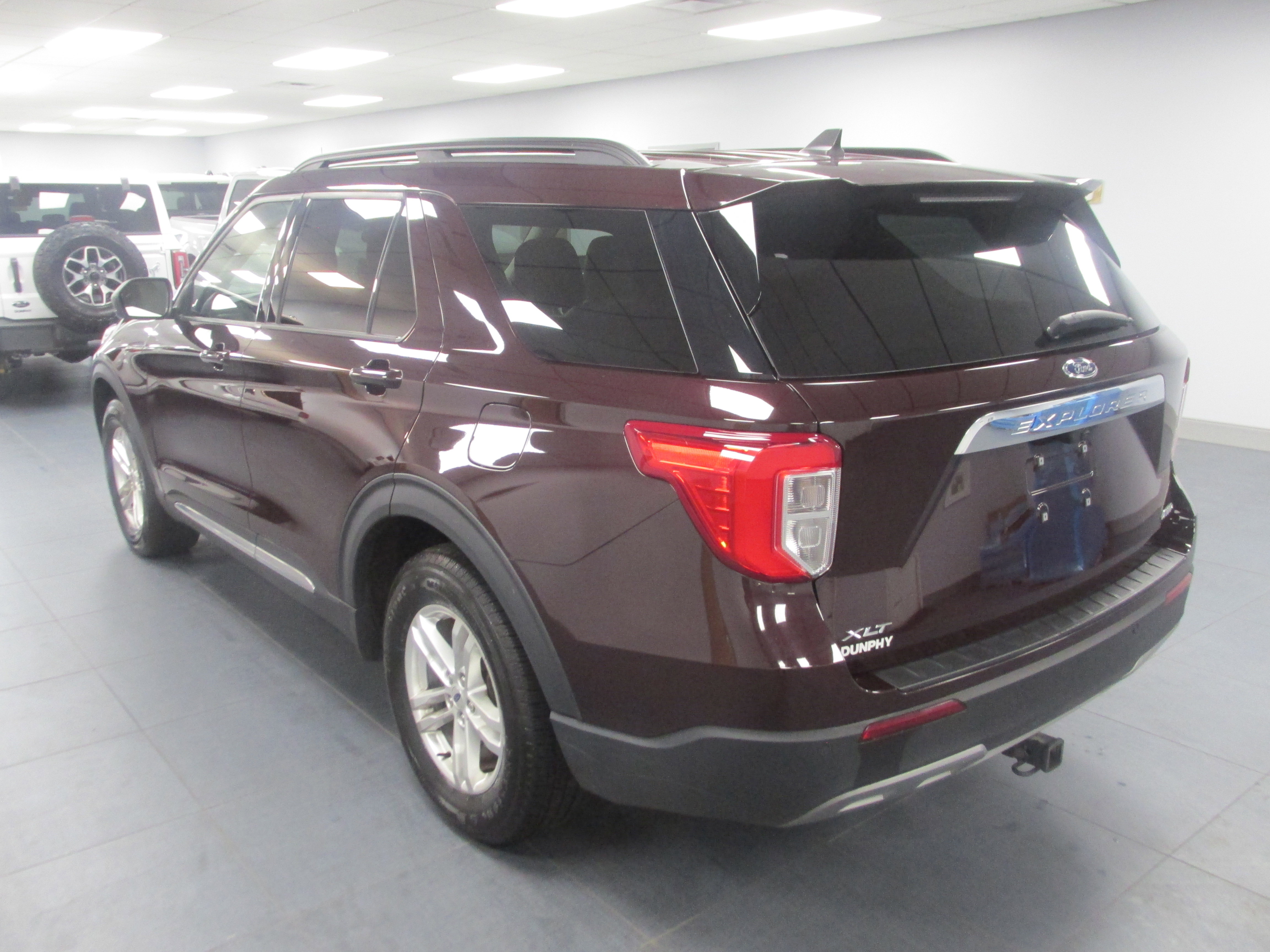 Certified 2023 Ford Explorer XLT w/ Equipment Group 202A AWD/4WD image 7
