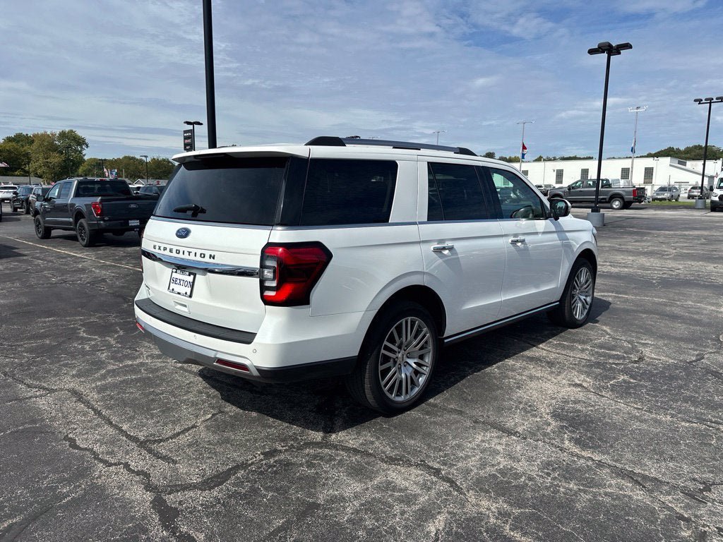 Certified 2023 Ford Expedition Limited AWD/4WD image 5
