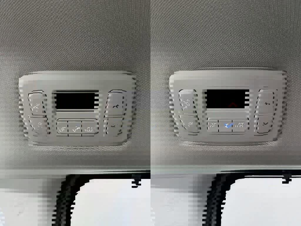 Used 2023 Kia Carnival SX Prestige image 15