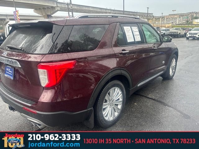 Certified 2022 Ford Explorer King Ranch w/ Class IV Trailer Tow Package RWD image 10