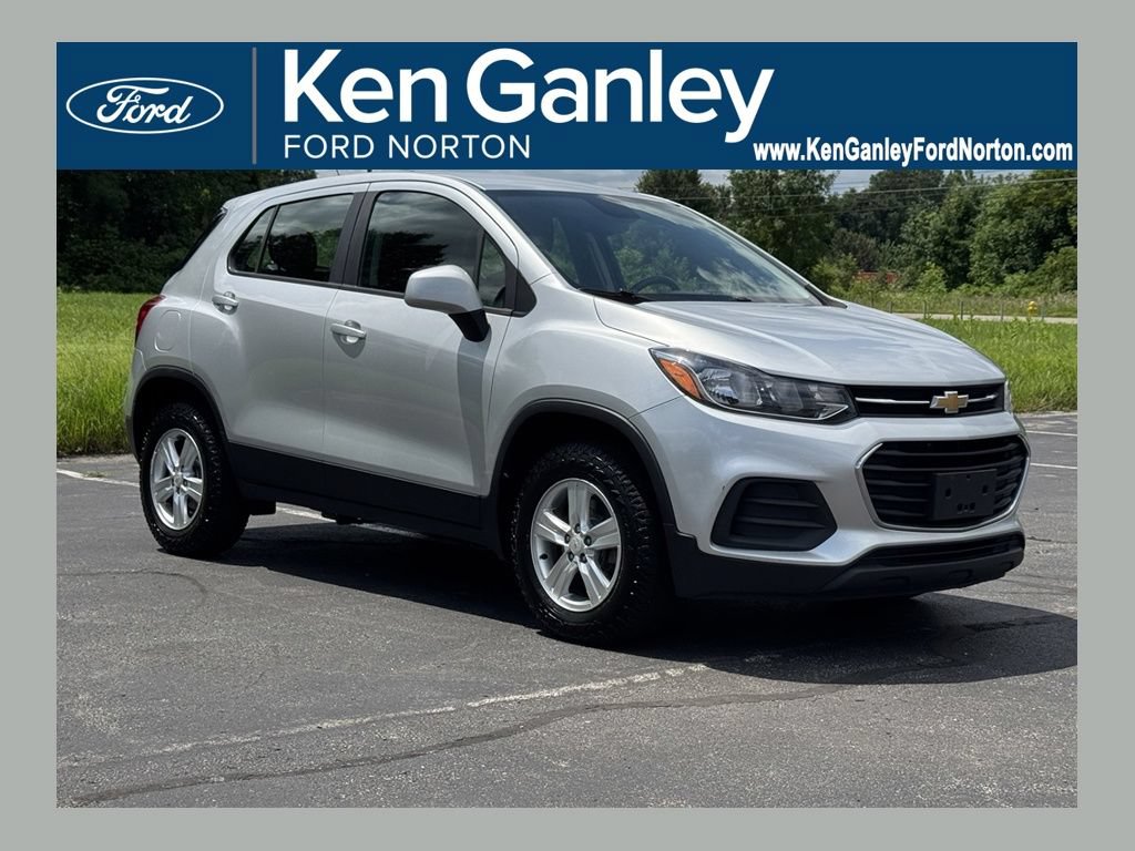Used 2018 Chevrolet Trax LS AWD/4WD image 1