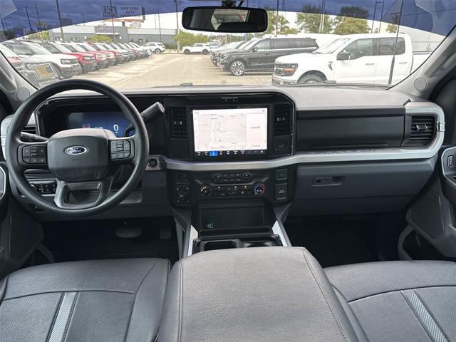 Certified 2025 Ford F250 XLT w/ Black Appearance Package AWD/4WD image 17