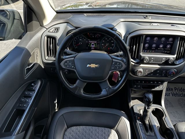 Used 2022 Chevrolet Colorado Z71 AWD/4WD image 14