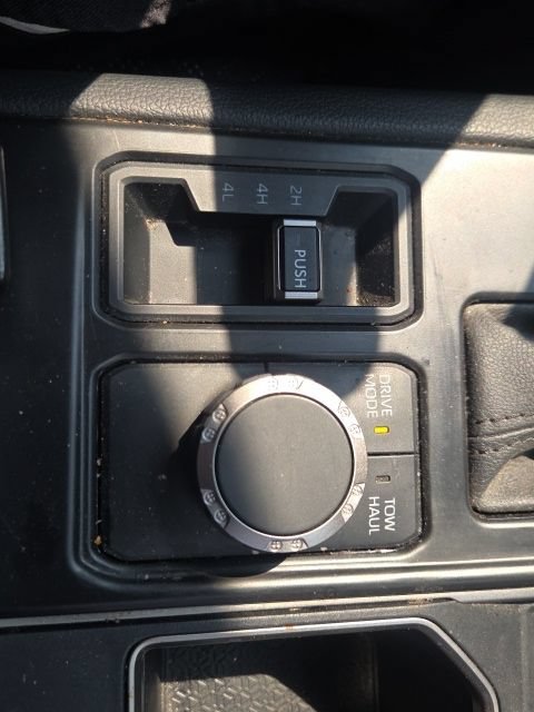 Used 2024 Toyota Tundra Limited AWD/4WD image 28
