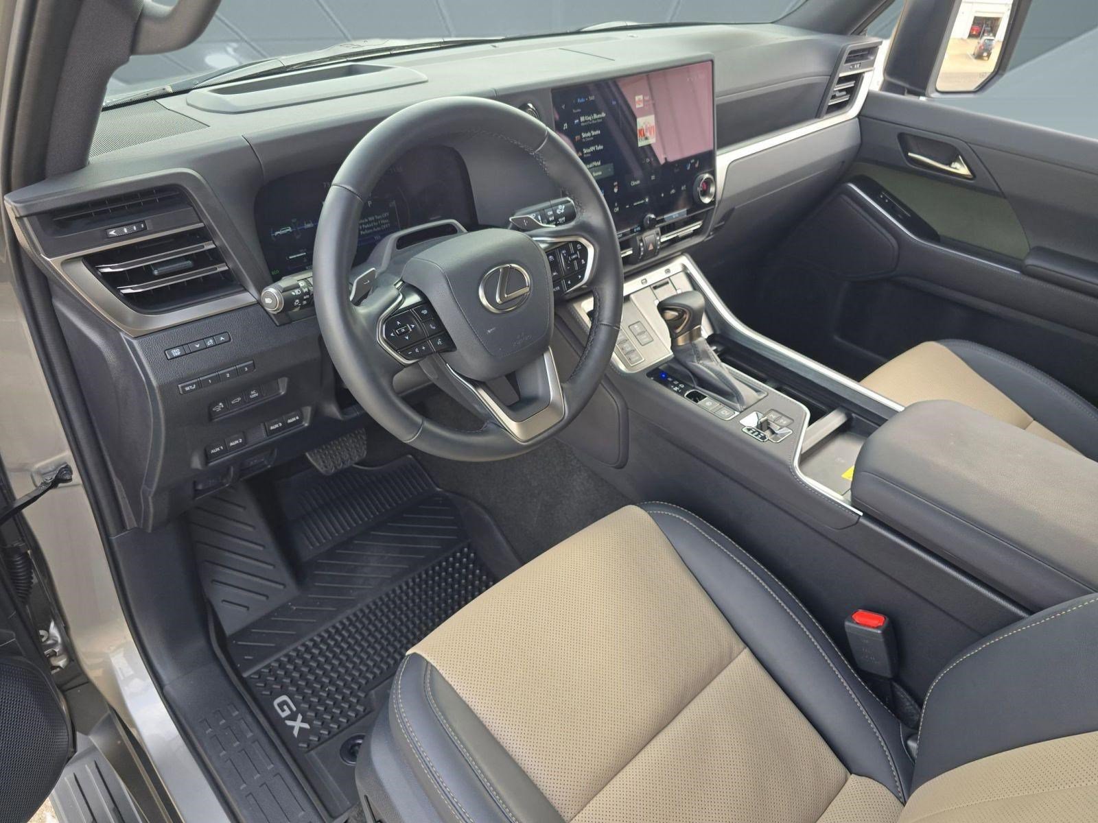 Used 2025 Lexus GX 550 image 22