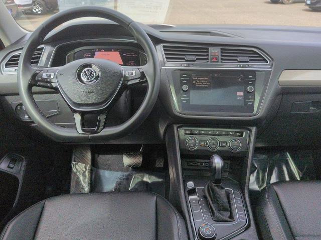 Used 2020 Volkswagen Tiguan SEL w/ 3rd Row Seat Package AWD/4WD image 23