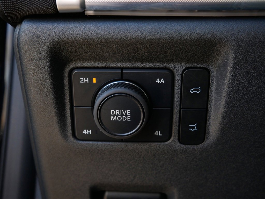 Certified 2025 Ford Expedition Max Platinum image 19