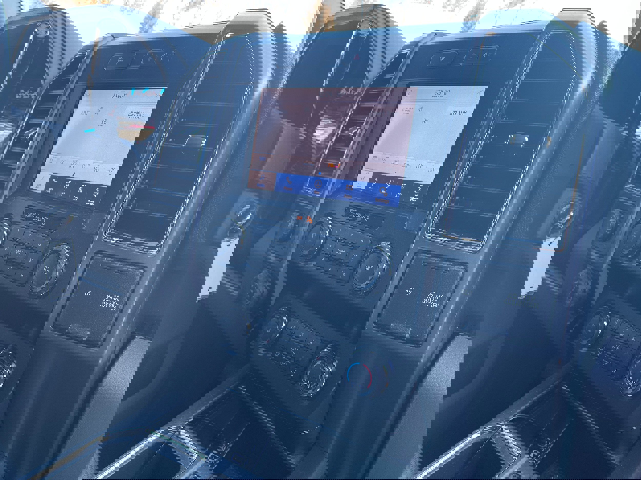 Certified 2020 Ford F150 XLT w/ Equipment Group 302A Luxury image 15