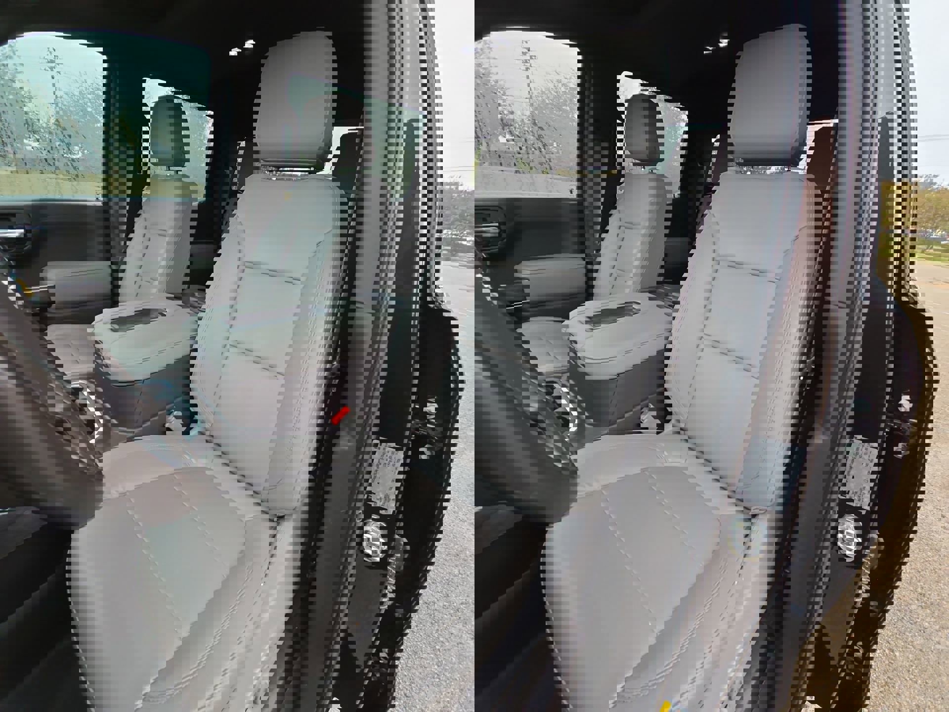 Used 2019 Chevrolet Silverado 1500 LTZ w/ LTZ Premium Package image 12