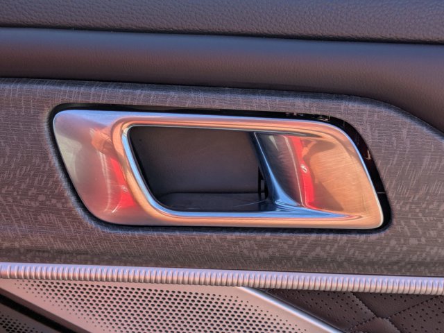 Certified 2025 Ford Explorer Platinum w/ Ultimate Package image 38