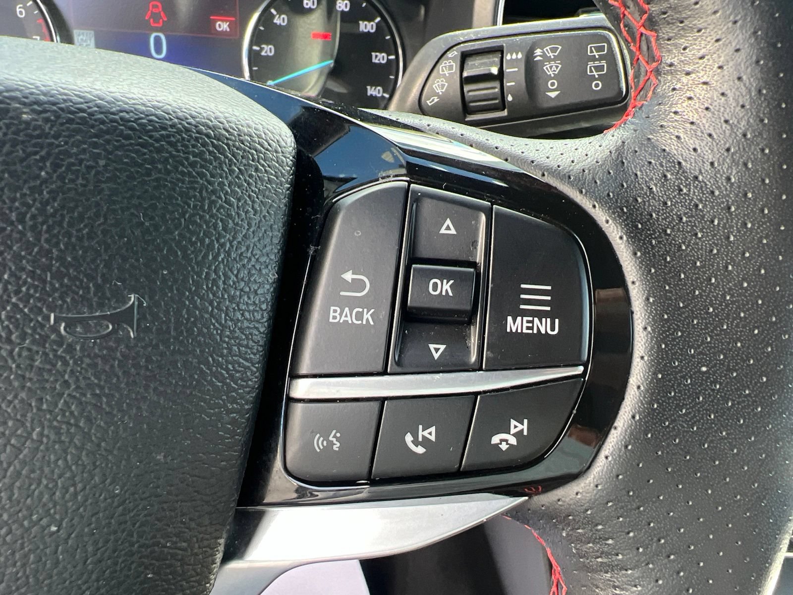 Certified 2023 Ford Explorer ST-Line AWD/4WD image 31