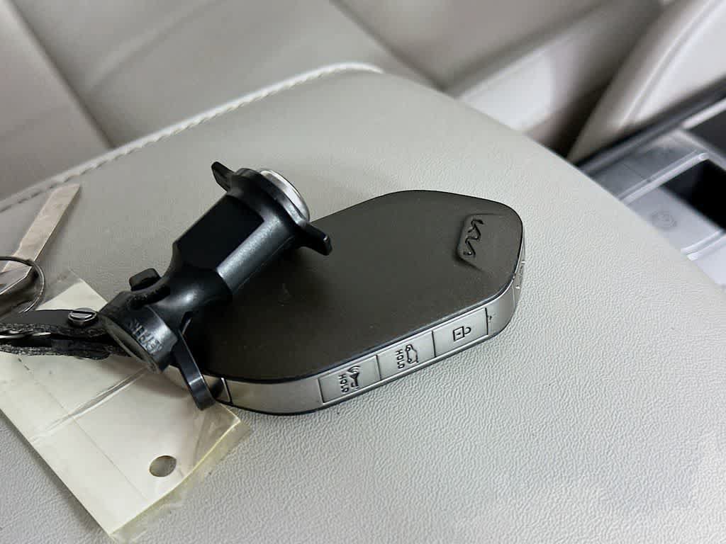 Used 2024 Kia Telluride EX w/ EX Captain's Chair Package FWD image 20