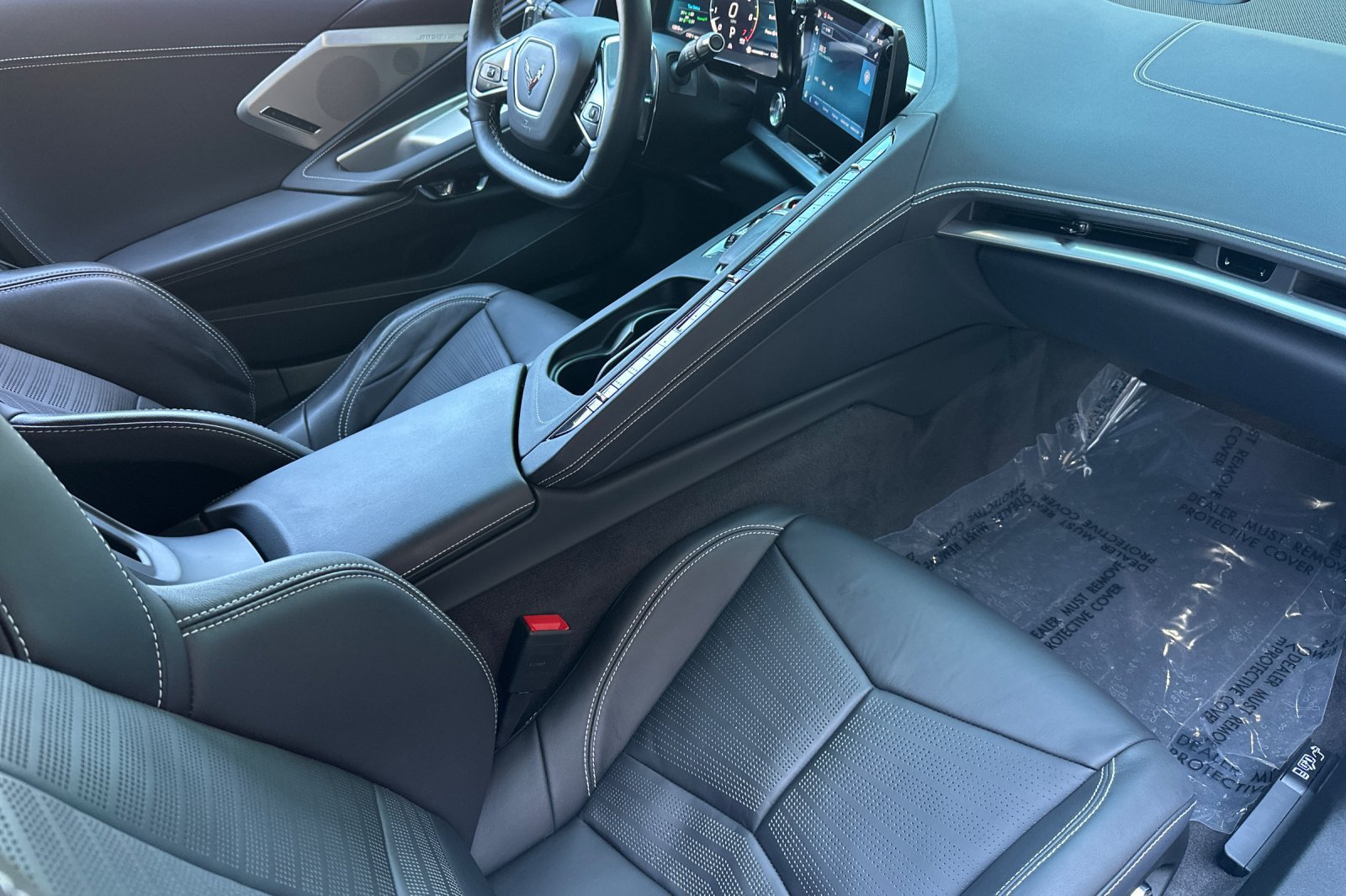 Used 2024 Chevrolet Corvette Stingray Preferred Cpe w/ Z51 Performance Package RWD image 16