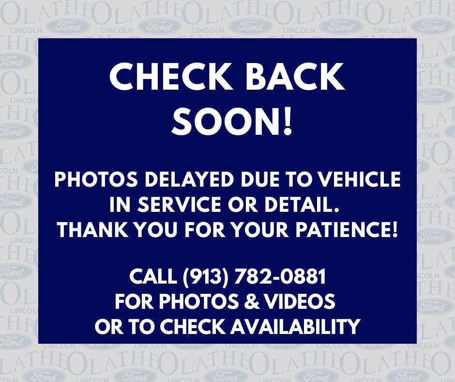 Certified 2021 Ford Edge Titanium w/ Equipment Group 301A image 4