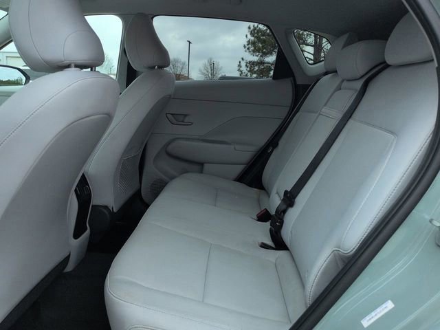 Used 2025 Hyundai Kona SEL image 13