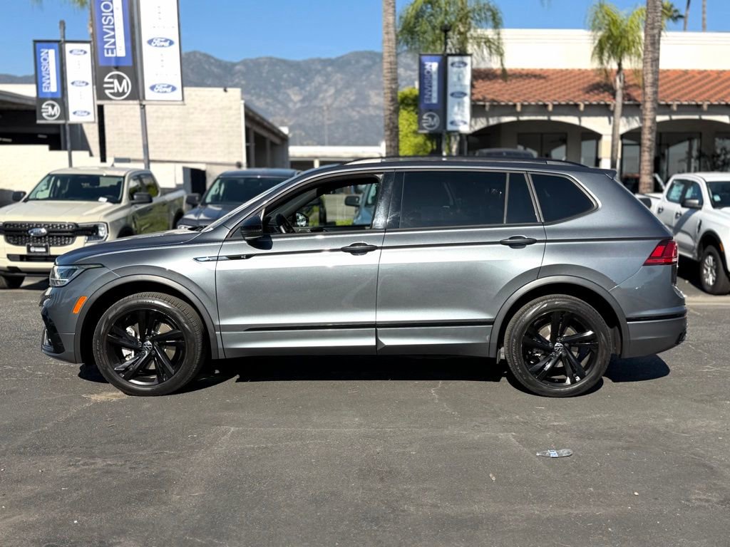 Used 2023 Volkswagen Tiguan SE R-Line image 5