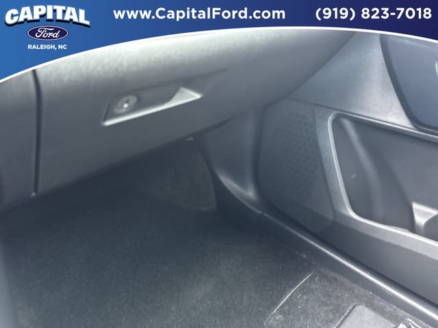 Used 2025 Nissan Pathfinder SV w/ SV Premium Package AWD/4WD image 28