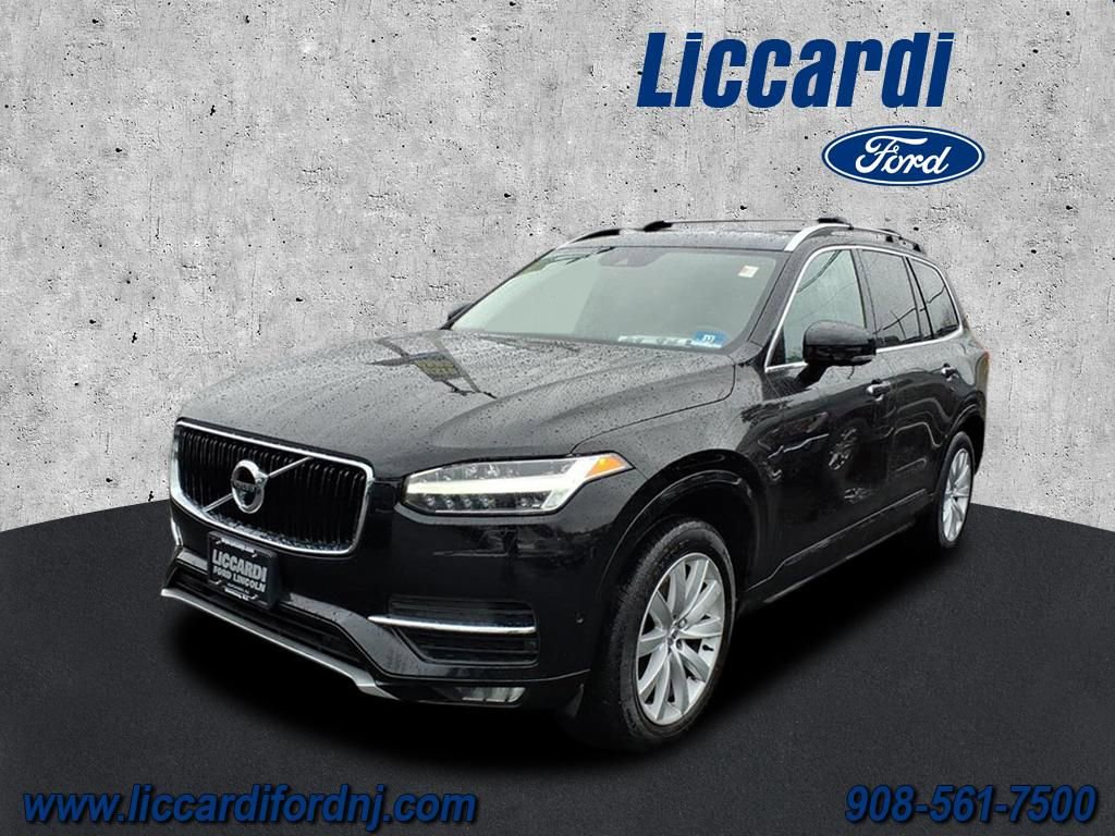 Used 2017 Volvo XC90 T6 Momentum w/ Vision Package image 3