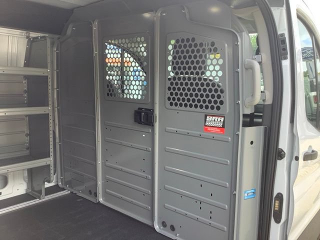 Certified 2026 Ford Transit 250 Low Roof w/ Exterior Upgrade Package RWD image 24