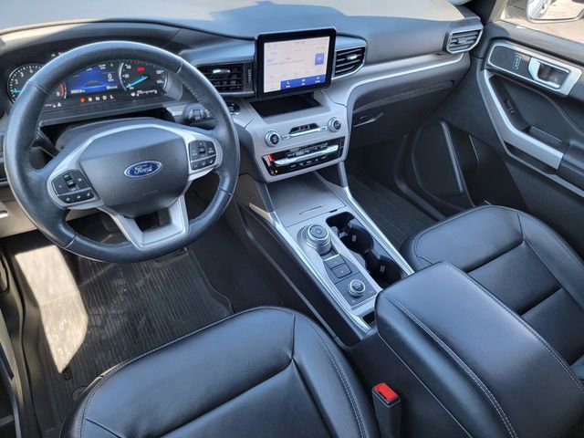 Certified 2023 Ford Explorer XLT w/ Equipment Group 202A AWD/4WD image 39