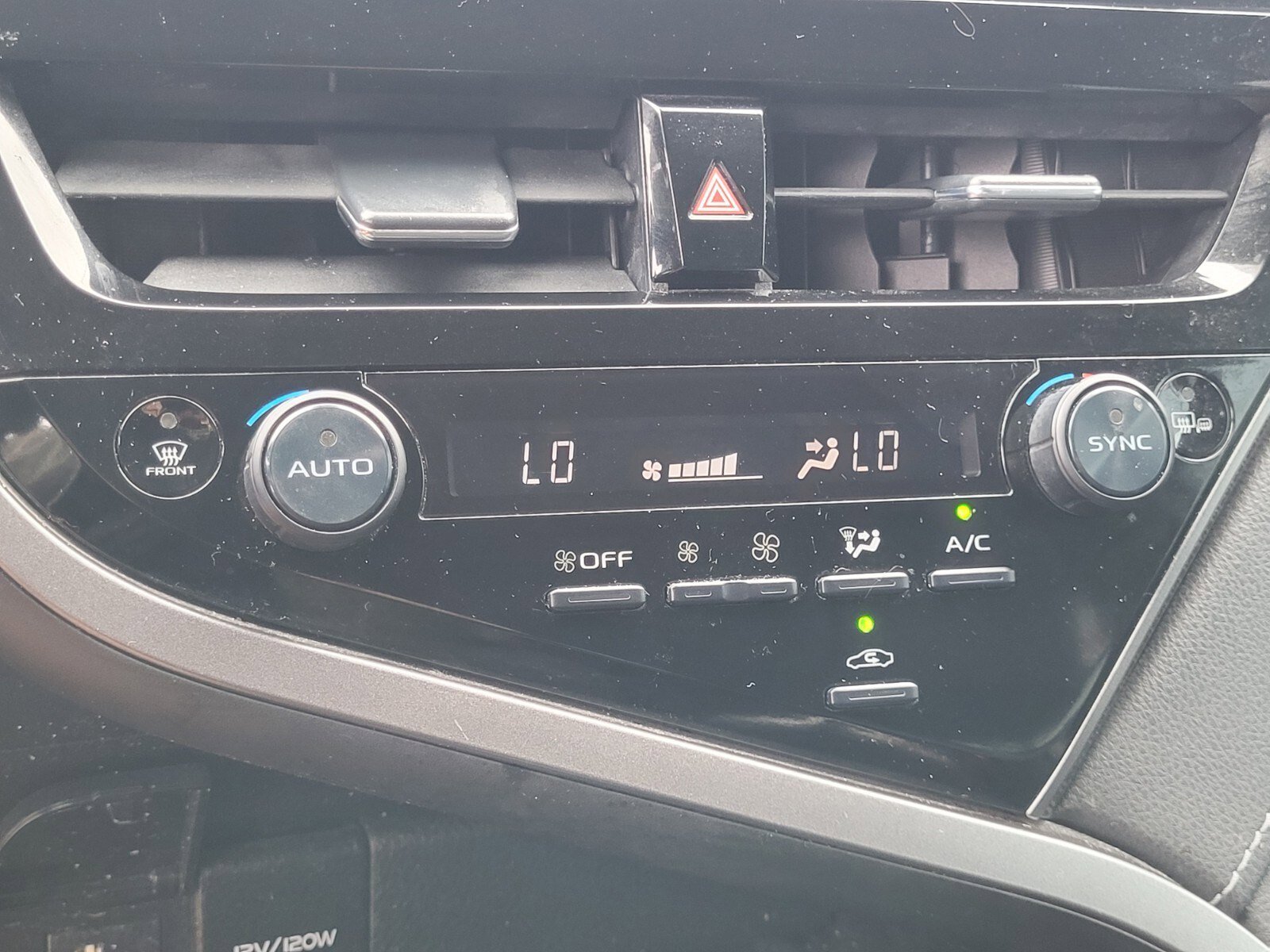 Used 2022 Toyota Camry XSE FWD image 20