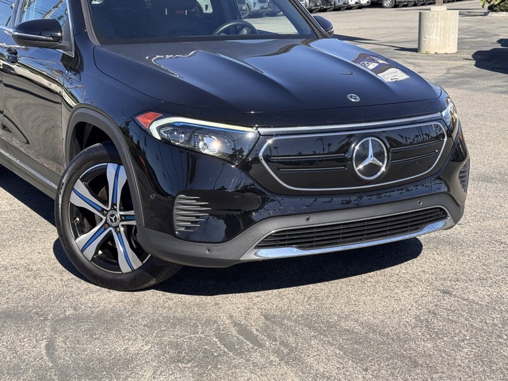 Used 2023 Mercedes-Benz EQB 300 300 image 3