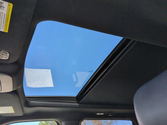 Certified 2022 Ford F150 Lariat w/ Equipment Group 502A High image 26