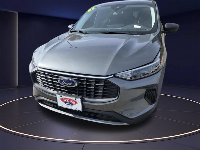 Certified 2025 Ford Escape Active w/ Tech Pack #1 AWD/4WD image 9