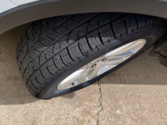 Certified 2018 Ford Explorer XLT AWD/4WD image 35