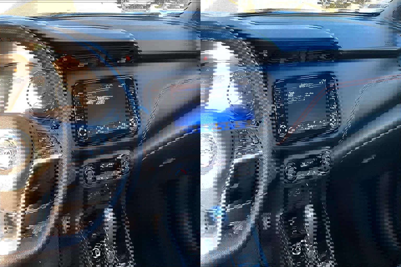 Used 2021 Nissan Kicks SR image 9