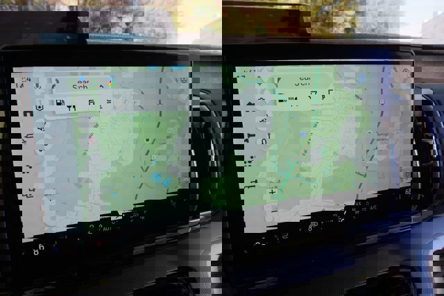 Certified 2025 Ford Expedition Active image 31