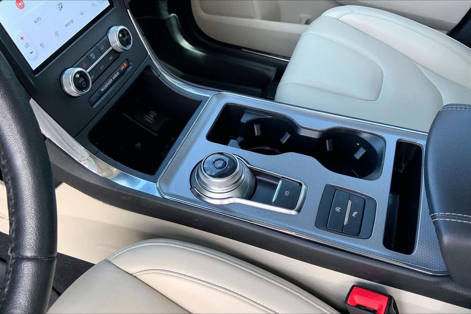 Certified 2021 Ford Edge Titanium FWD image 17