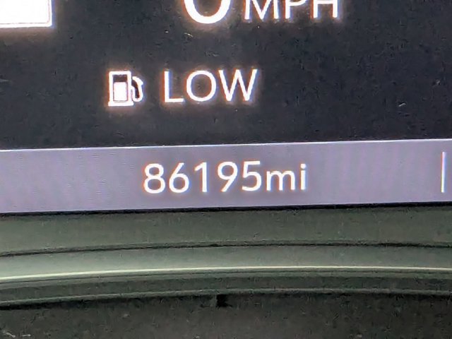 Used 2021 Chevrolet Traverse RS image 23