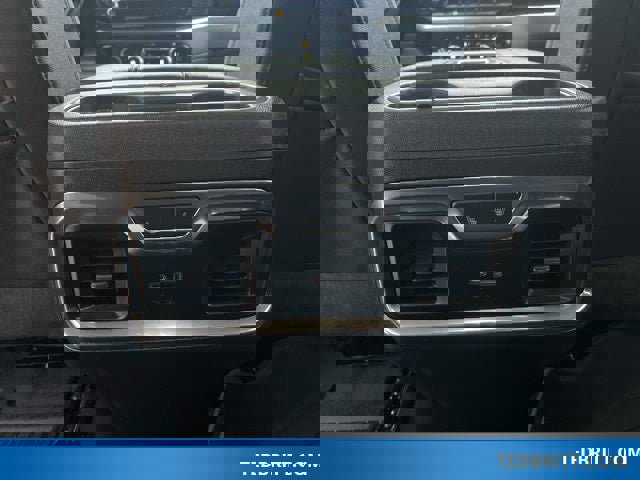 Used 2022 GMC Sierra 1500 SLT w/ SLT Convenience Package image 16