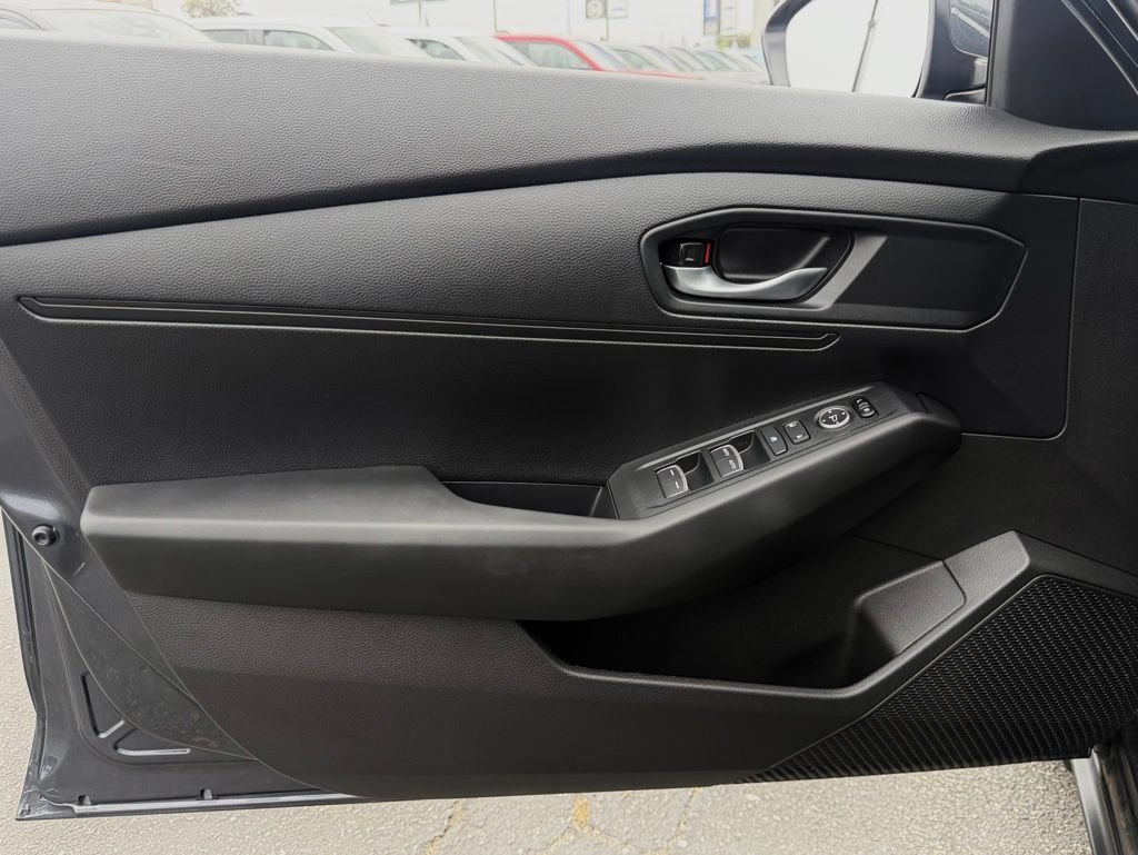 Used 2025 Honda Accord LX image 15