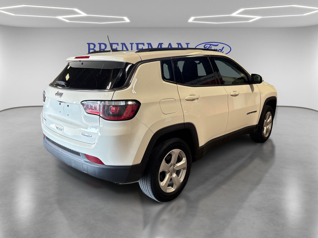 Used 2019 Jeep Compass Latitude AWD/4WD image 6