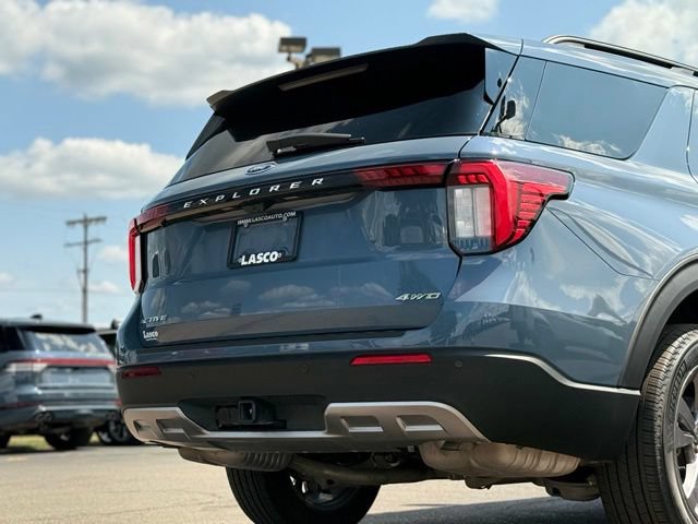 Certified 2025 Ford Explorer Active w/ Active Comfort Package AWD/4WD image 36