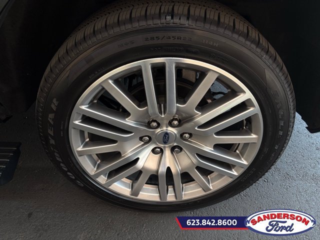 Certified 2023 Ford Expedition Platinum AWD/4WD image 10