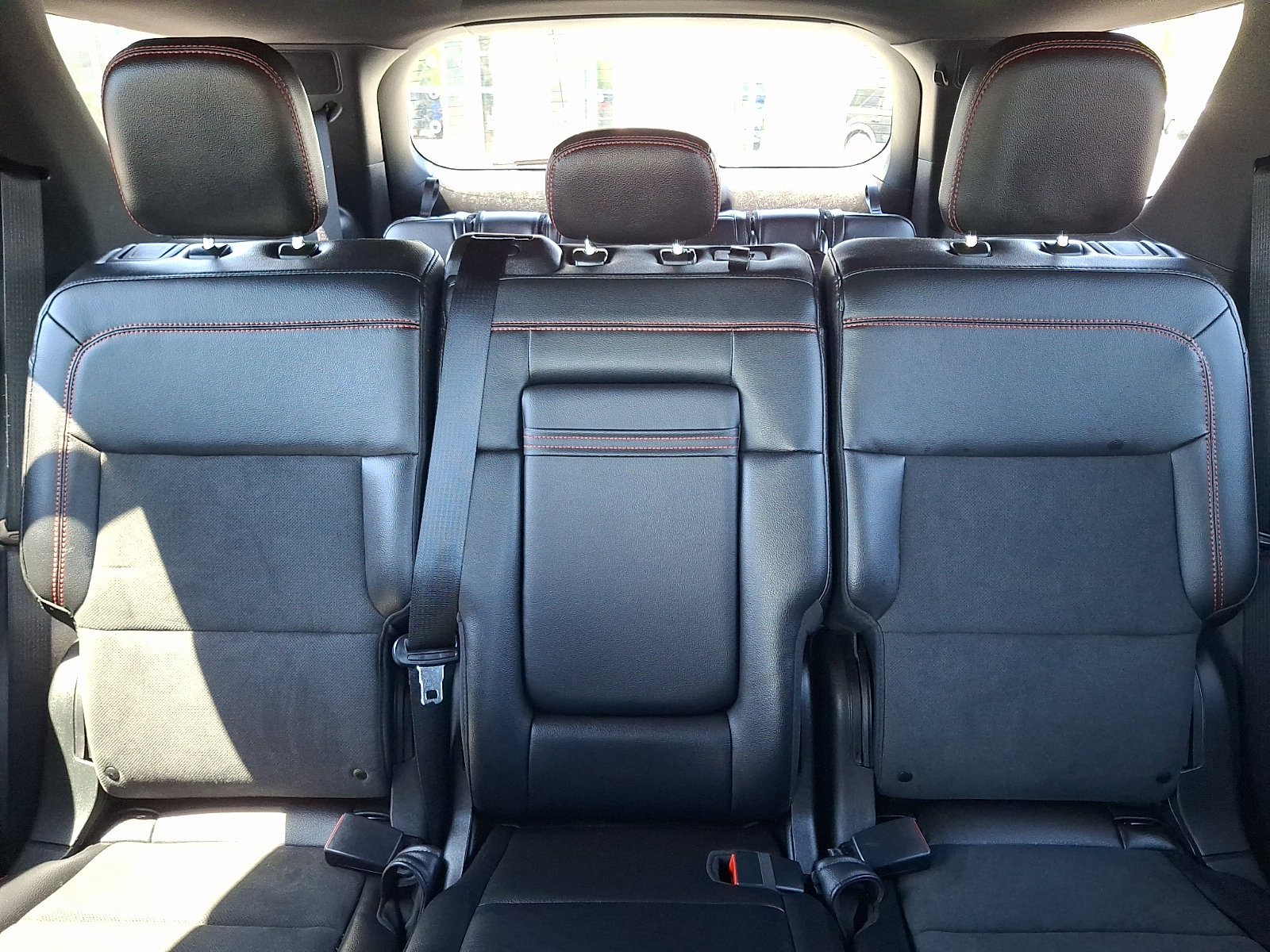 Certified 2022 Ford Explorer ST-Line AWD/4WD image 19