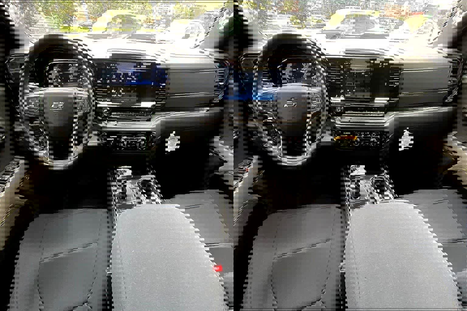 Used 2023 Chevrolet Silverado 1500 ZR2 image 12