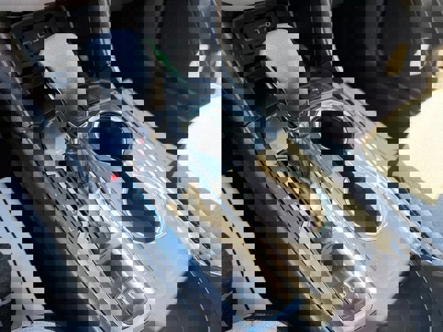 Used 2023 Chevrolet Equinox LT w/ Driver Convenience Package image 28